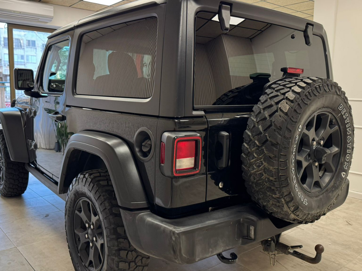 Jeep Willys Wrangler 2021 15
