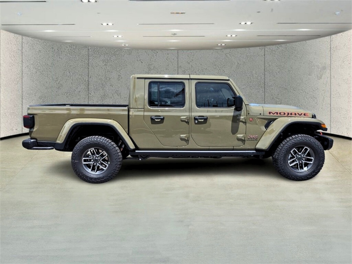 Jeep Gladiator Mojave X 2025 11