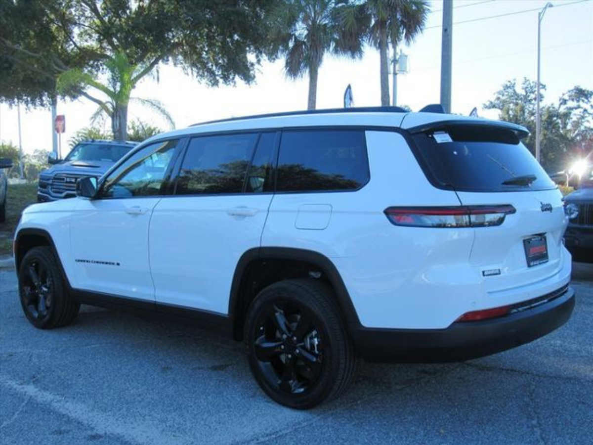 Jeep Grand Cherokee Altitude X 1