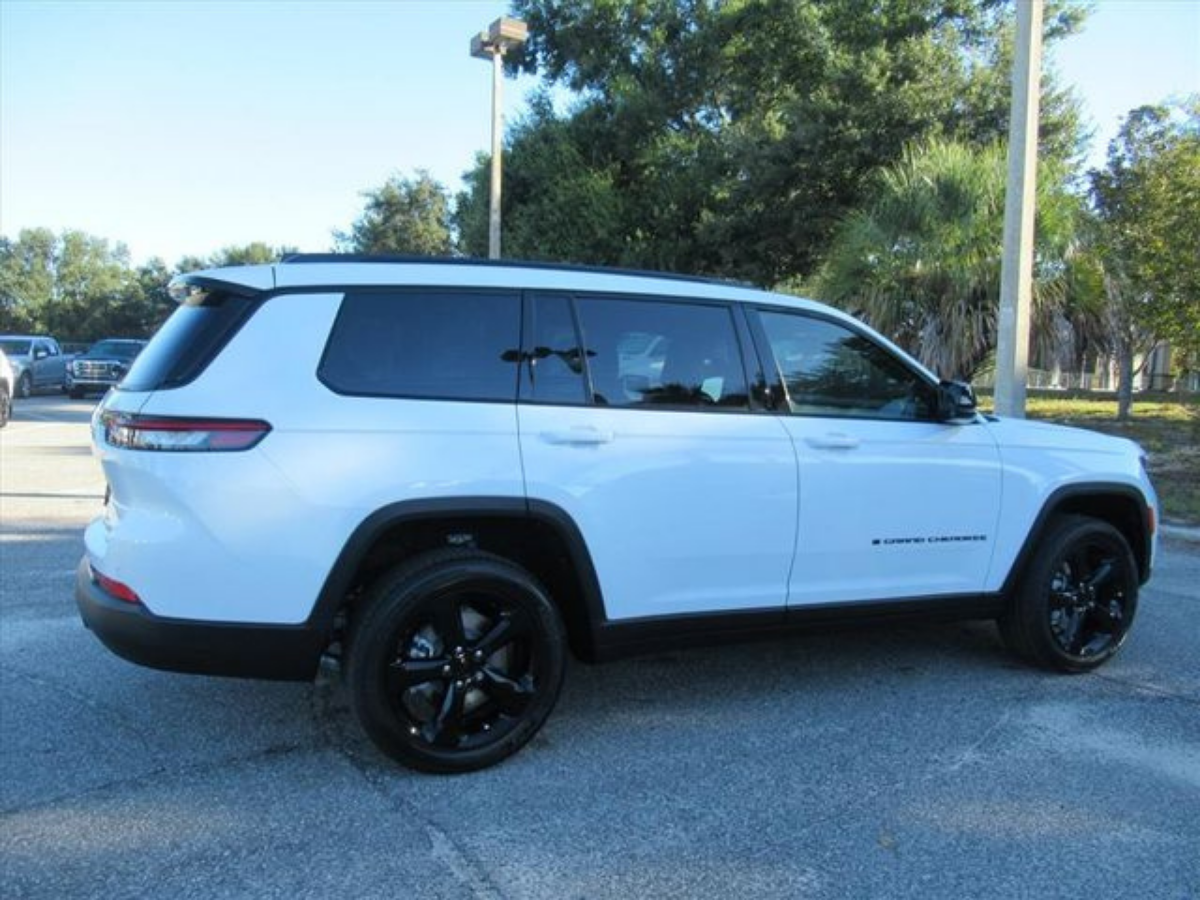 Jeep Grand Cherokee Altitude X 2