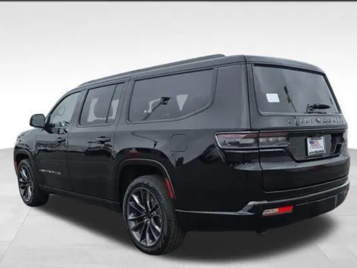 Jeep Grand Wagoneer L 5