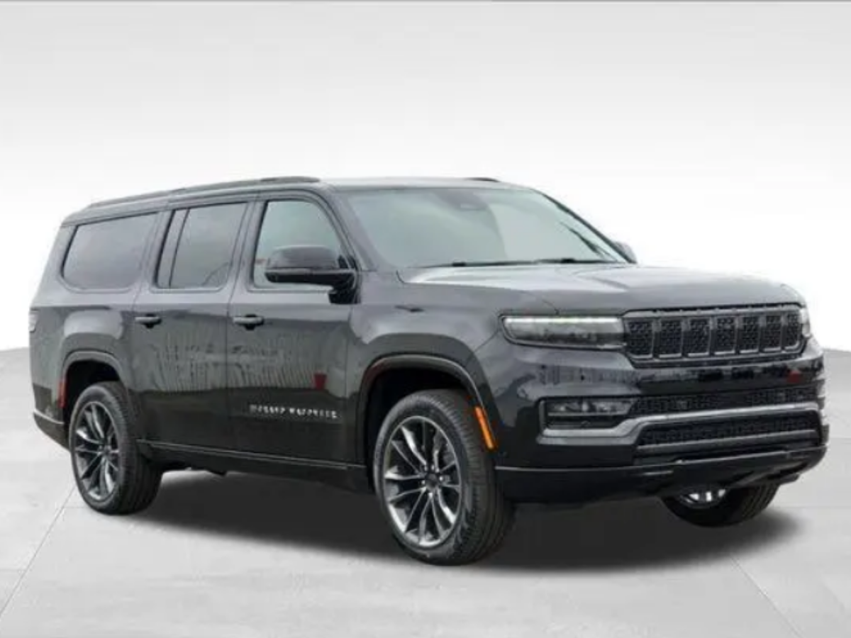 Jeep Grand Wagoneer L 7